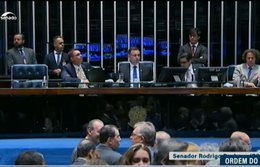 Parlamentares se reúnem para votar Orçamento de 2024