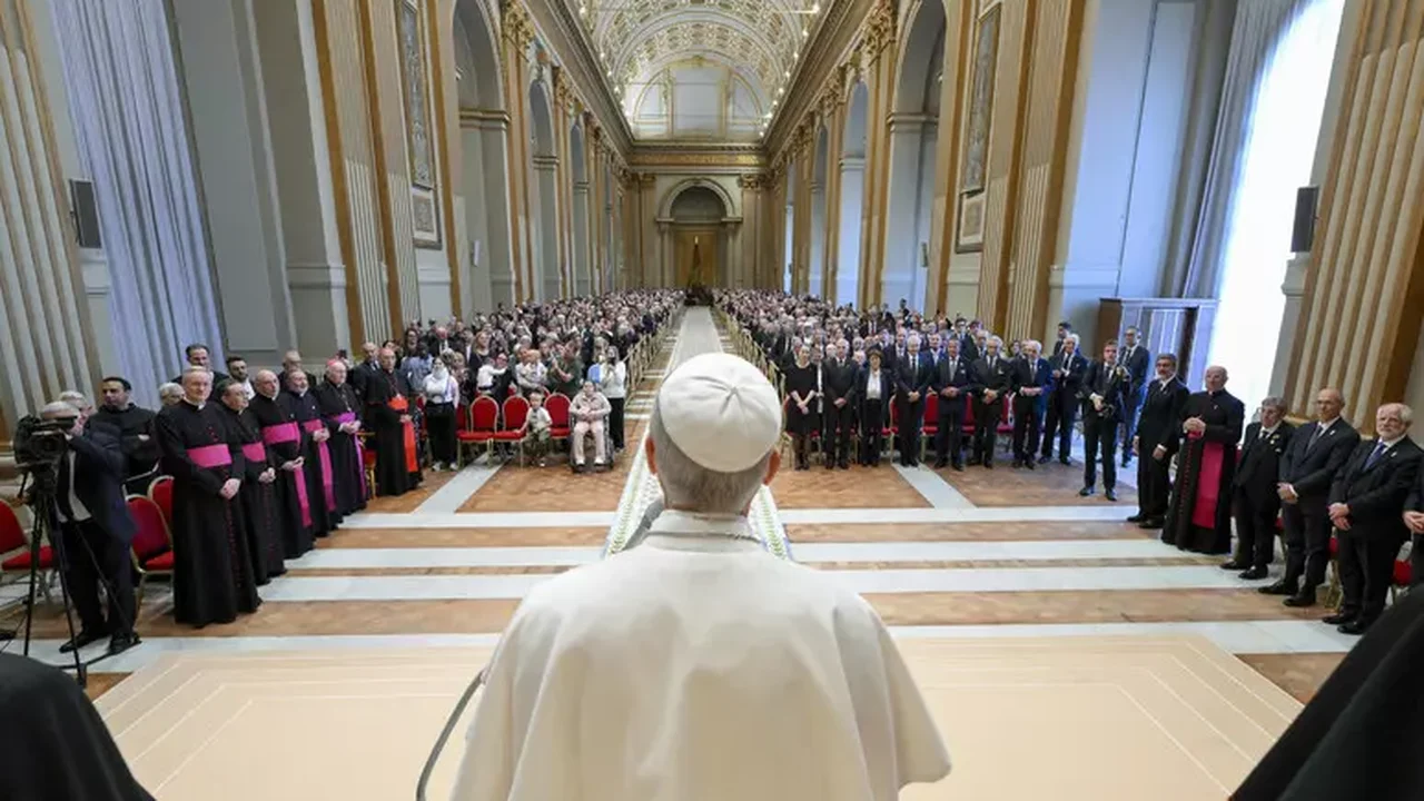 Antes de internação, Leão XIV nomeia novo bispo para diocese em Minas Gerais