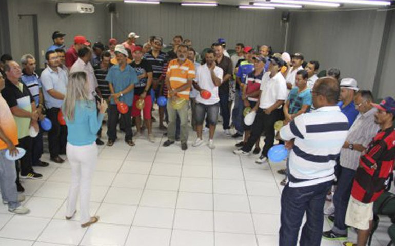 Arapiraca: Equipes de Jardinagem têm palestras de segurança e ética