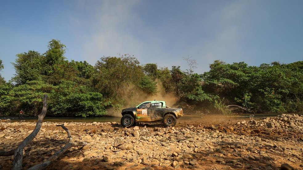 Bulldog Racing mantém ritmo na penúltima etapa do Sertões e segura o Top 3 no rally