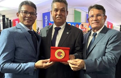Branquinha conquista Selo Ouro de Alfabetização pelo 2º ano consecutivo em Brasília