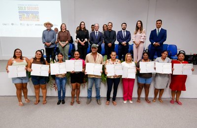 Solo Seguro beneficia 50 famílias em São Sebastião