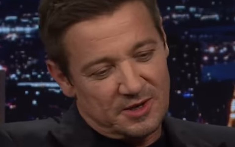 Jeremy Renner relata experiência extracorpórea após acidente: 'Não queria voltar'