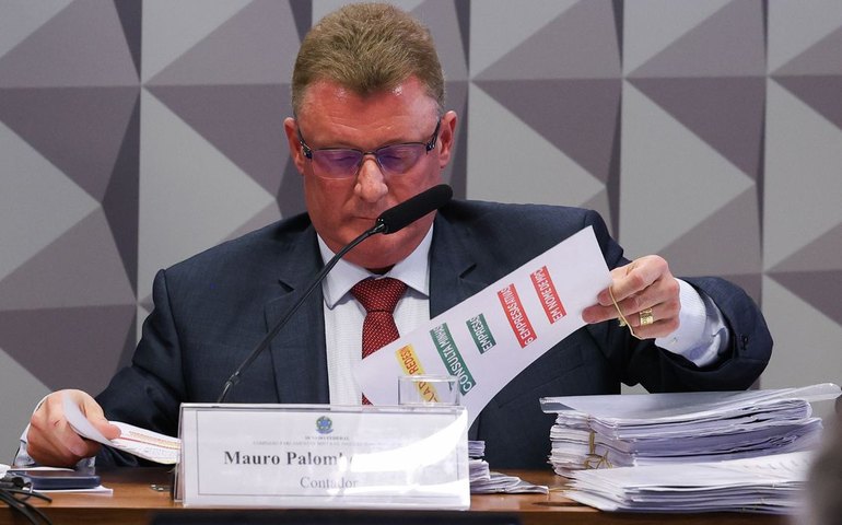 Contador de empresas beneficiadas por esquema do INSS depõe na CPMI