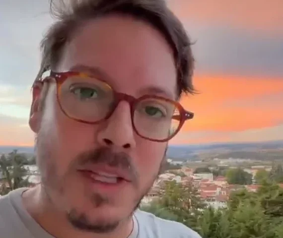 Fábio Porchat recomenda voto em Heloísa Helena para deputada federal no Rio
