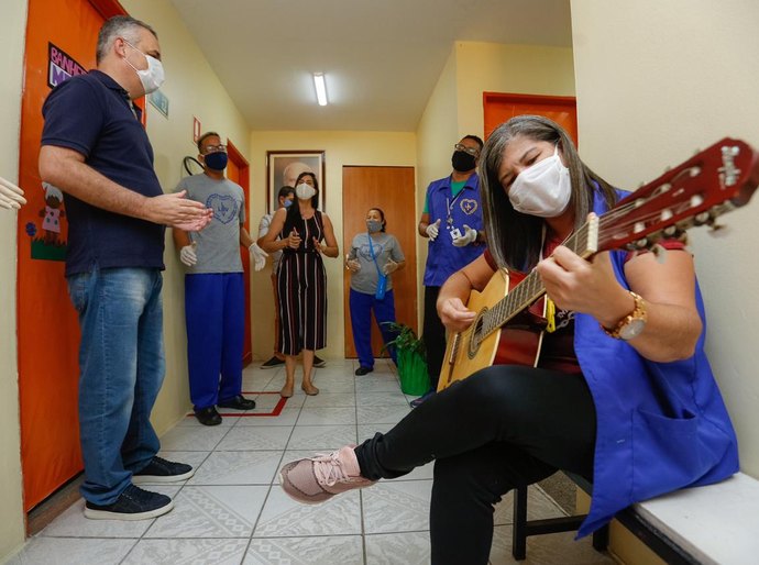 Alfredo Gaspar visita LBV e destaca importância do trabalho social em Maceió