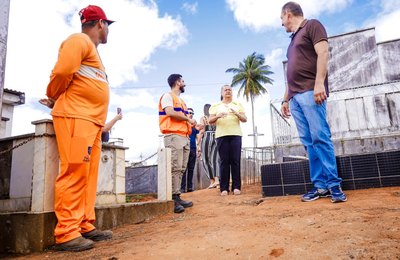 Prefeita Tia Júlia realiza visita técnica às ações de melhorias em cemitérios de Palmeira dos Índios