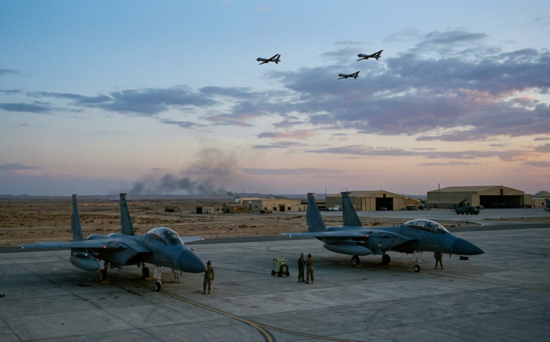 Hegseth afirma que EUA e Israel podem controlar espaço aéreo iraniano em menos de uma semana
