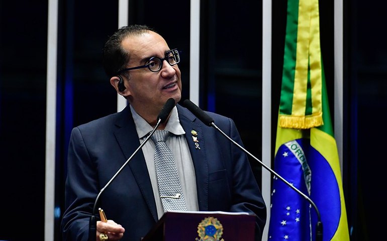 Kajuru defende permanência de Jean Paul Prates na presidência da Petrobras