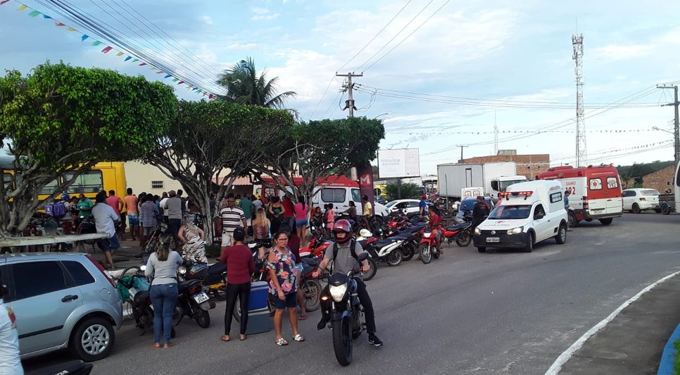 Idoso morre atropelado por ônibus escolar em Salgado