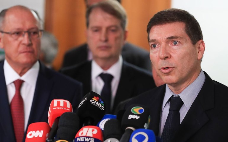 Empresários esperam acordo antes de possível retaliação aos EUA