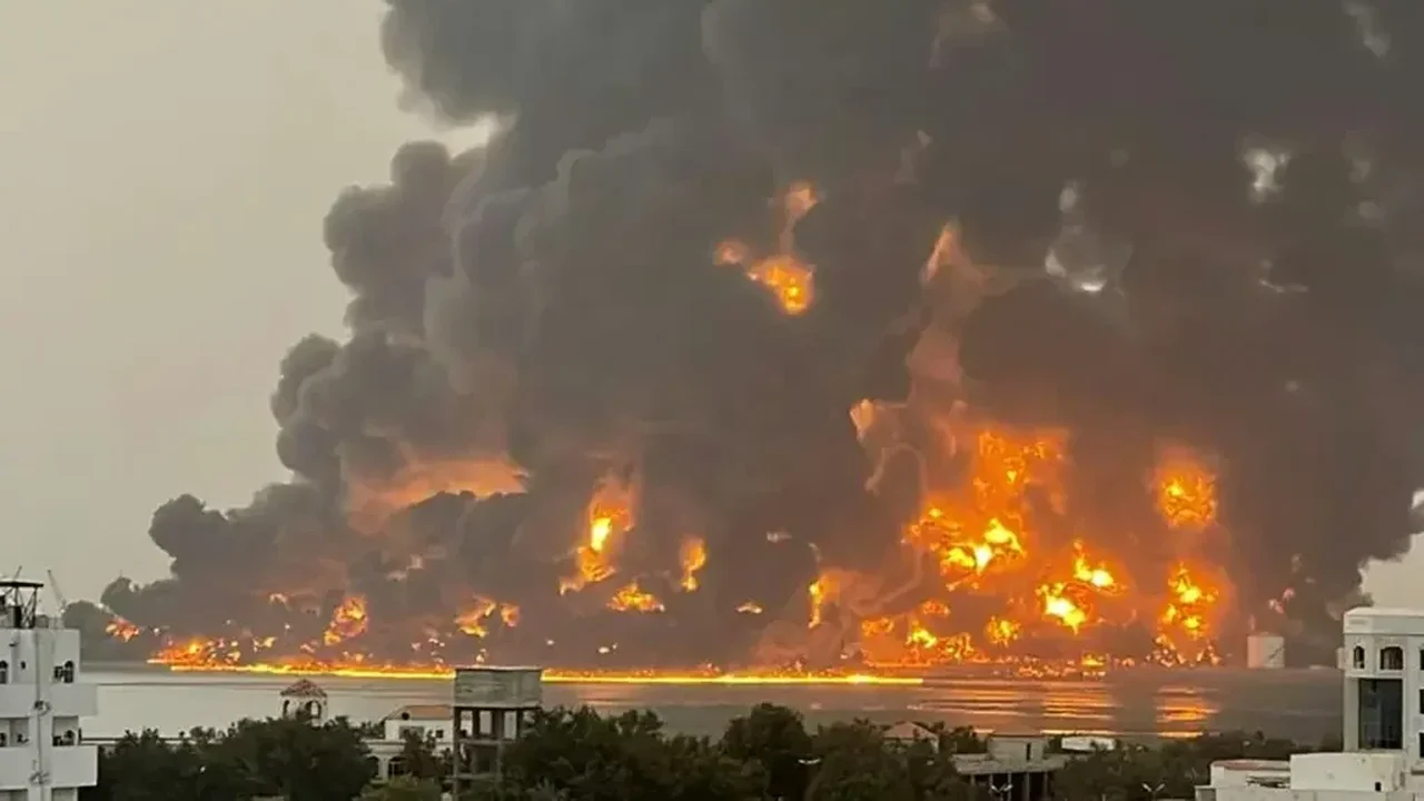 Após ataque em Tel-Aviv, exército israelense atinge alvos Houthis no Iêmen