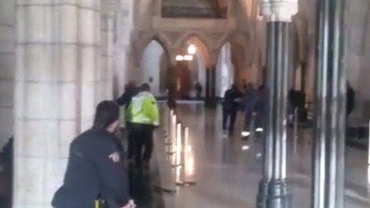 Estados Unidos e Canadá entram em alerta após tiroteio em Ottawa
