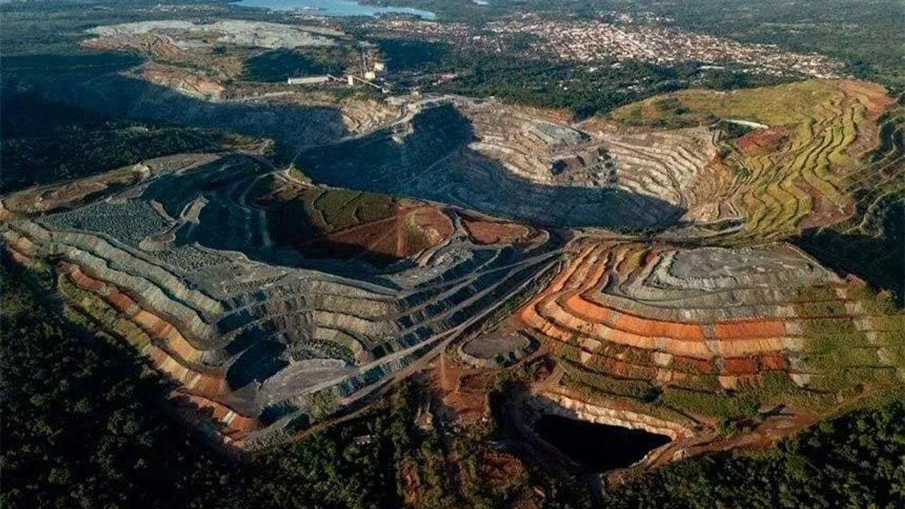 Corrida pelas terras raras: capital estrangeiro avança enquanto Brasil busca soberania mineral
