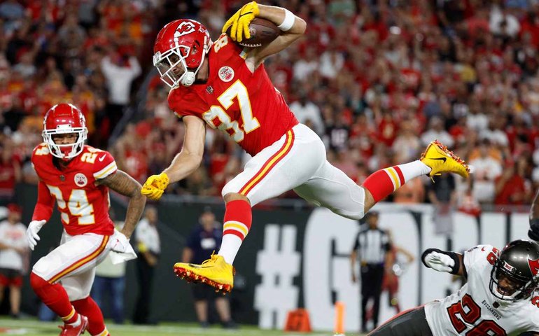 NFL: veja resumo do 1º dia de contratações para 2024, com Wilson nos Steelers, Cousins nos Falcons e corredores de casa nova