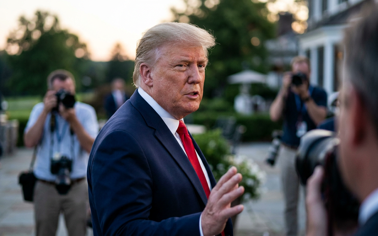 Trump afirma que não há prazo para fim do conflito com o Irã