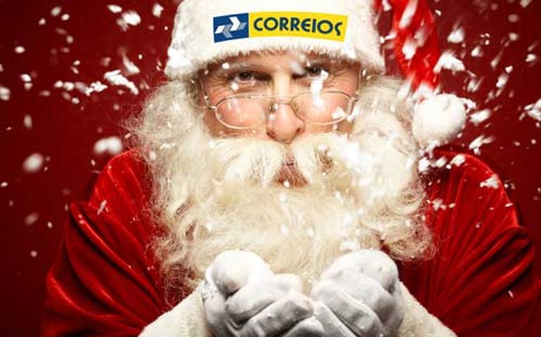 Papai Noel dos Correios já recebeu 5.800 cartas. Cerca de 4.000 já foram adotadas