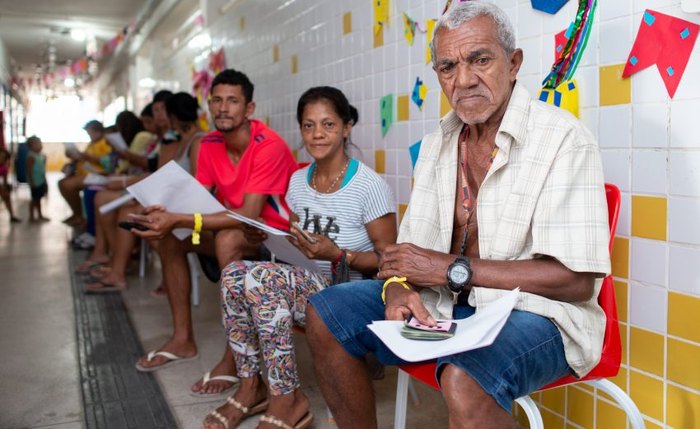 Pessoas que estavam em abrigos já foram cadastradas, agora será a vez de quem está na casa de parentes