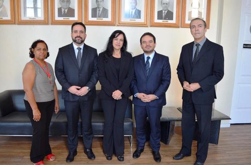 Presidente da ALE recebe a presidente da Federação Nacional dos Jornalistas
