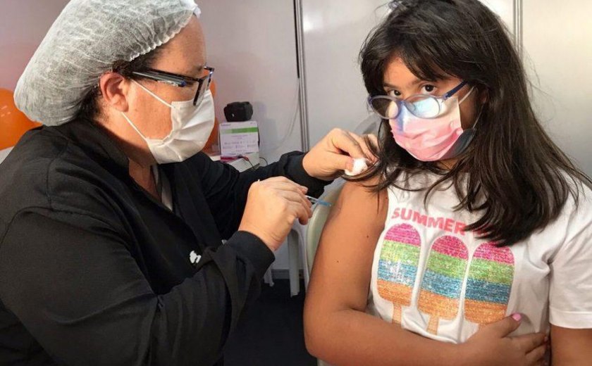 Maceió retoma aplicação da Pfizer Baby para crianças de 6 meses a 4 anos de idade