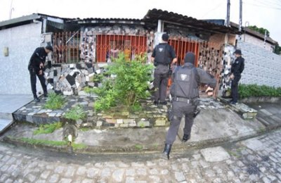 Operação conjunta prende 10 suspeitos de homicídios na parte alta de Maceió