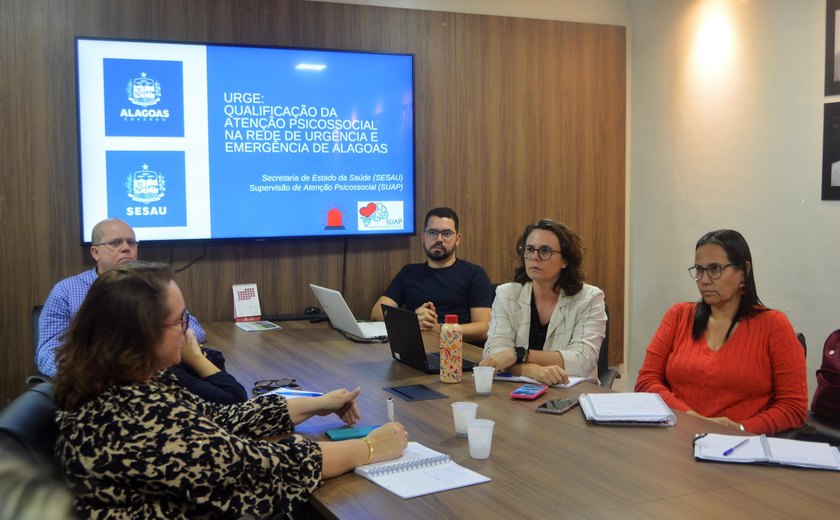 Sesau discute implantação de novos leitos direcionados à saúde mental nos hospitais estaduais