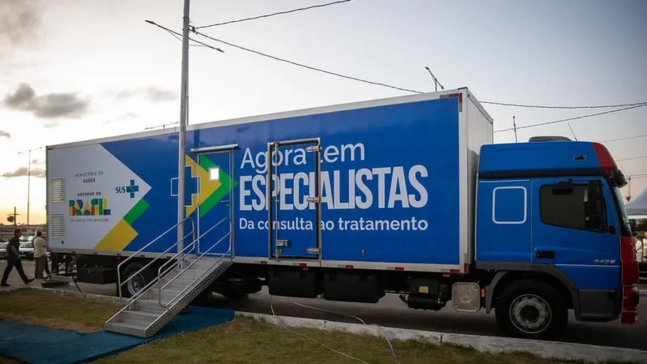 União dos Palmares recebe carreta de saúde da mulher para diagnóstico precoce de câncer