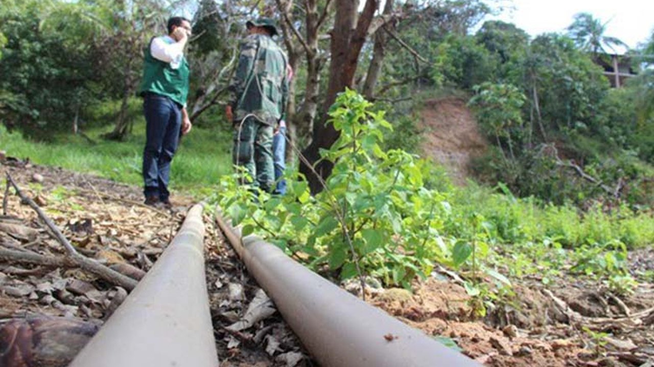 Operação flagra captação e distribuição irregular de água em Ipioca