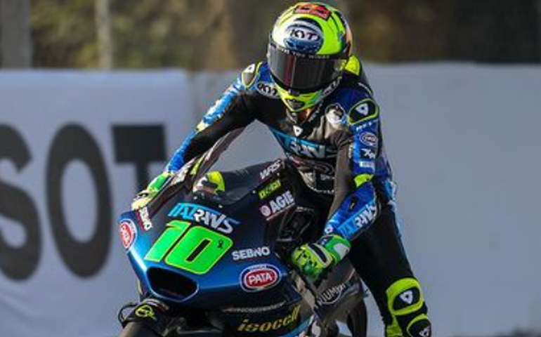 Brasileiro Diogo Moreira vai ao pódio na Moto2 por 43 milésimos e interrompe jejum de 51 anos