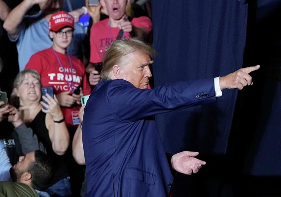 'Taxad'? Trump quer elevar imposto sobre ricos para diminuir os da classe média, diz mídia