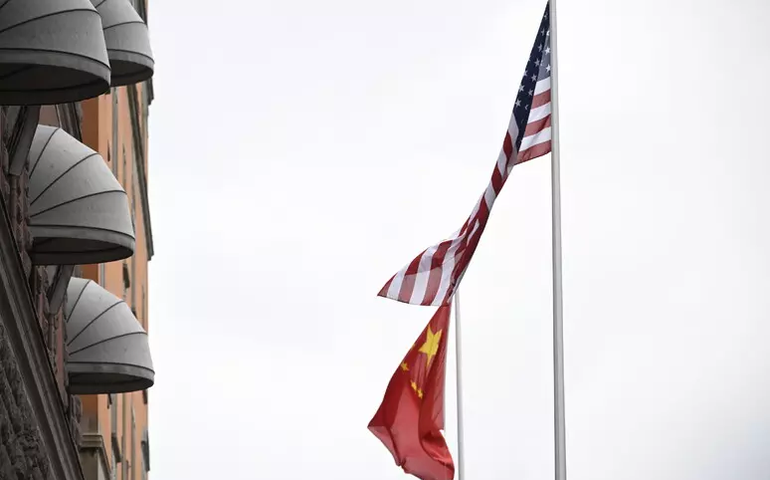 EUA e China elogiam negociações comerciais na Suécia