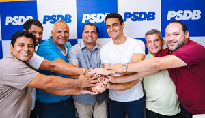 JHC e lideranças do sertão. / Foto: Reprodução/Redes Sociais