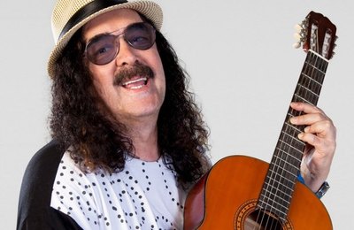 Morre o cantor Moraes Moreira, aos 72 anos