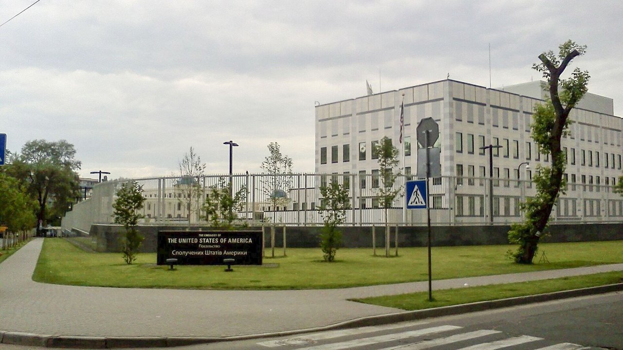 Embaixadora dos EUA na Ucrânia renuncia em meio a cortes na USAID