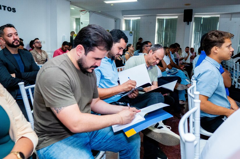 Câmara firma parceria com Senado e passa a ofertar cursos gratuitos aos servidores