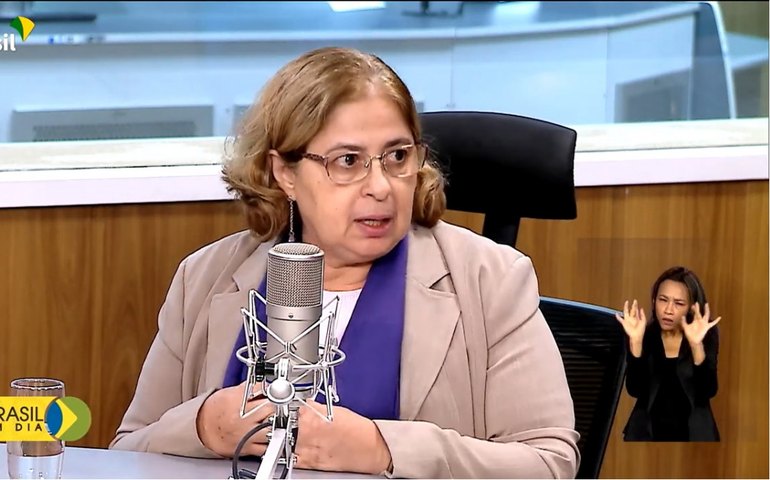 Ministra das Mulheres revela política para igualdade de remunerações