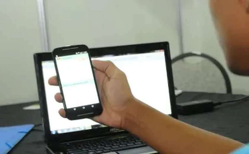 Exigência de aulas presenciais em cursos de Licenciatura preocupa associação