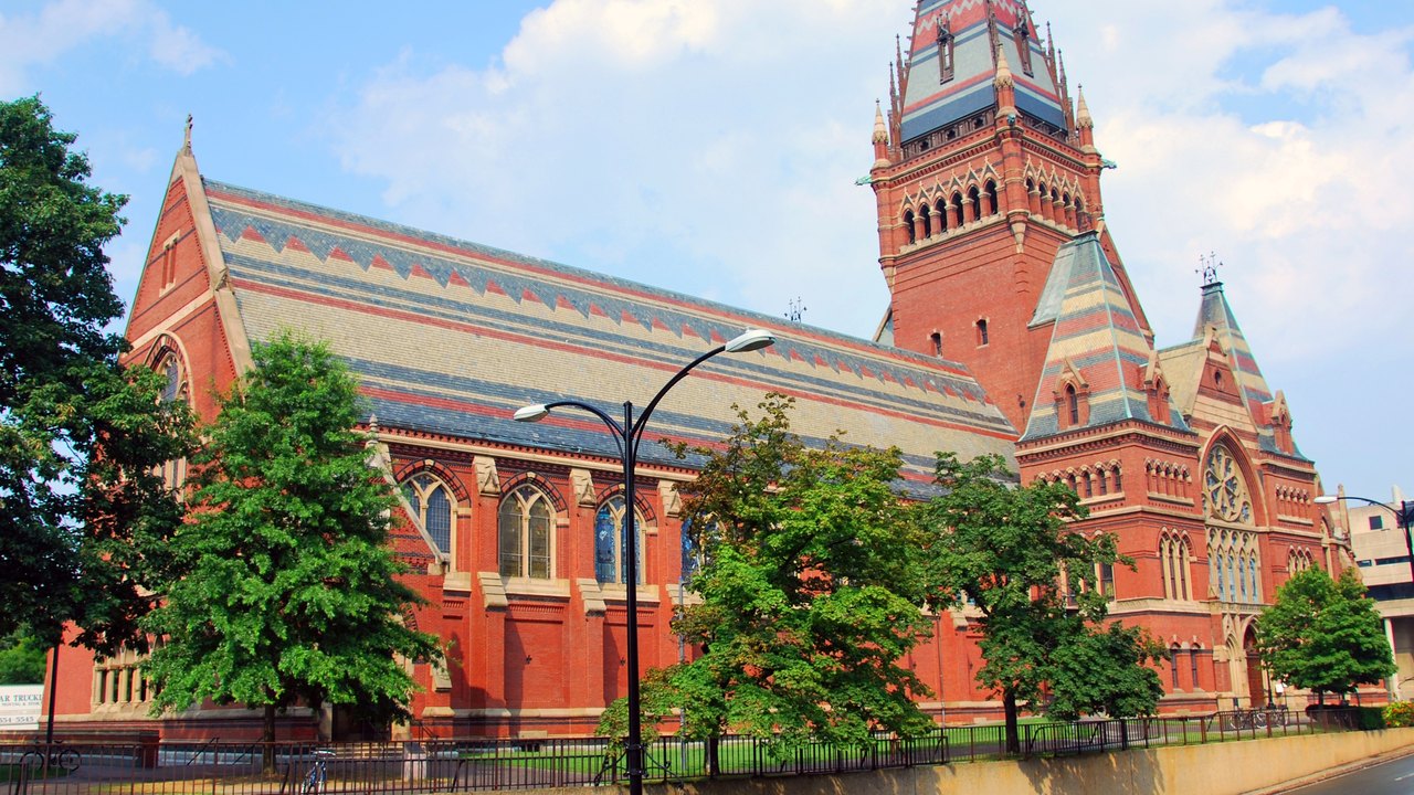 EUA investiga prática de Harvard de favorecer admissão de filhos de ex-alunos