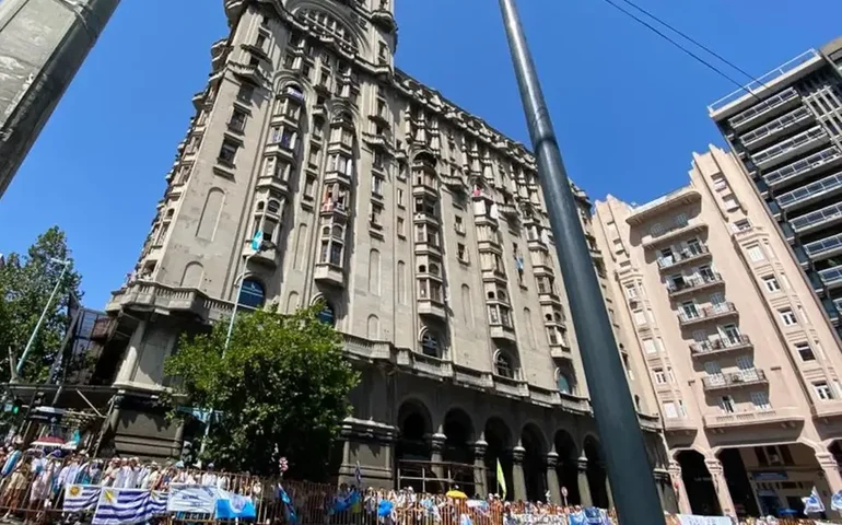 Uruguai aprova lei de eutanásia por ampla maioria no Senado