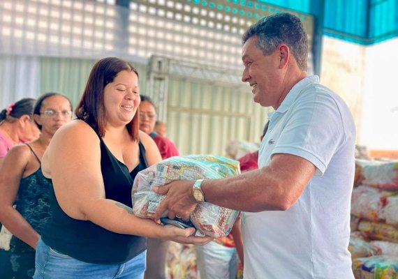 Prefeitura de Branquinha promove entrega especial de Natal do Programa Comida na Mesa
