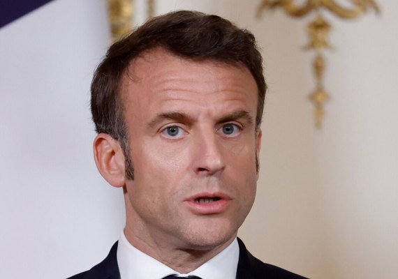 Após troca de premier, Macron anuncia novos planos para a França mirando em crise de natalidade, desemprego e educação