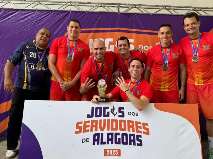 CBMAL fica na liderança dos Jogos dos Servidores e conquista o eneacampeonato no handebol masculino
