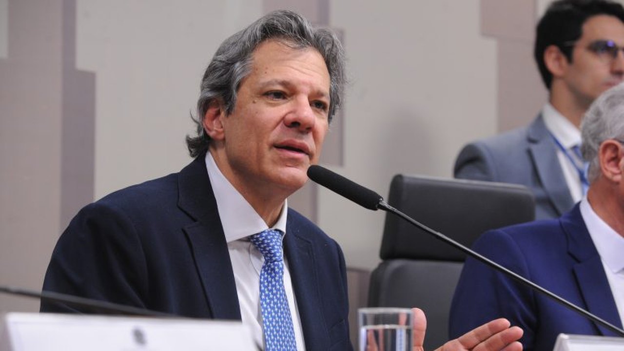 'Brasil está restaurando credibilidade fiscal com transparência', diz Haddad