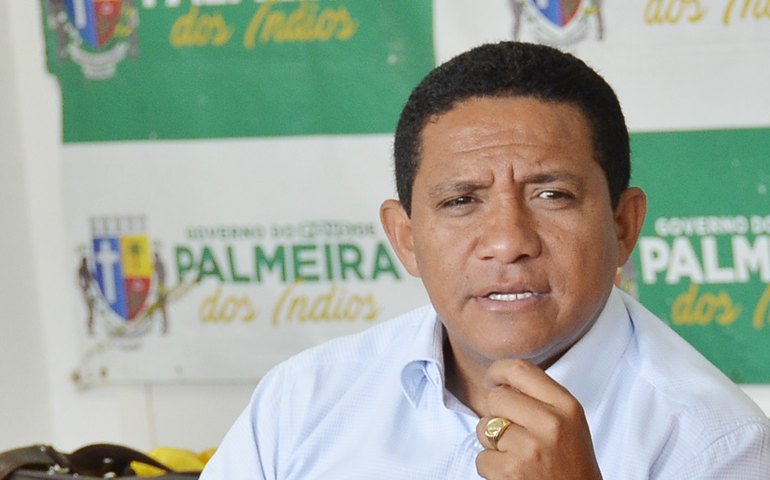 Júlio Cézar faz visita porta a porta e percorre comunidades nesta quinta (29)