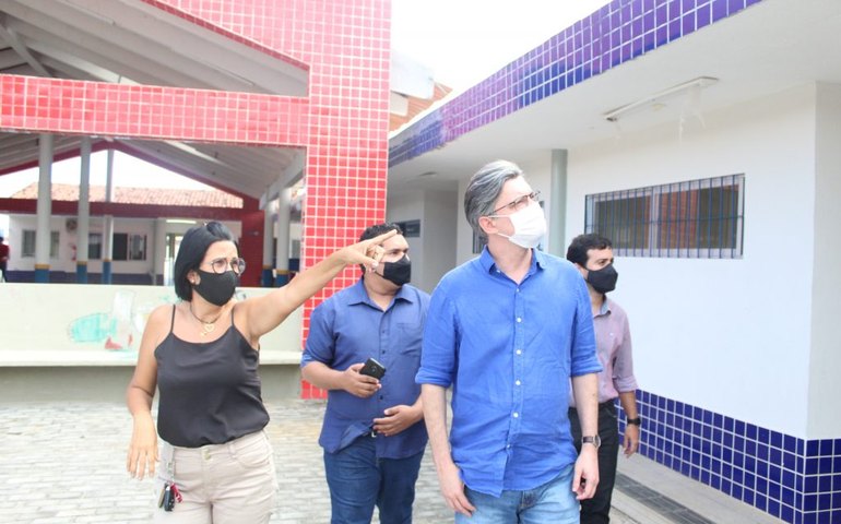 Educação retoma visitas às escolas da rede municipal nesta quarta-feira (7)