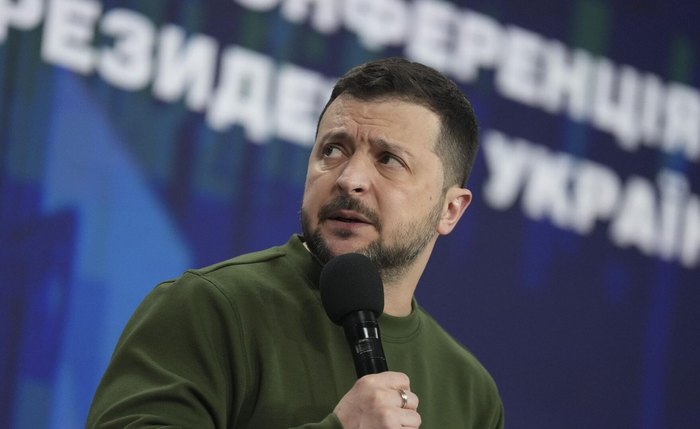 Rússia tem vantagem sobre Ucrânia e Zelensky deverá concordar com proposta de Trump, diz mídia