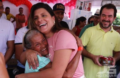 Prefeita Marcela Gomes realiza festa das mães para ficar na história de Novo Lino  