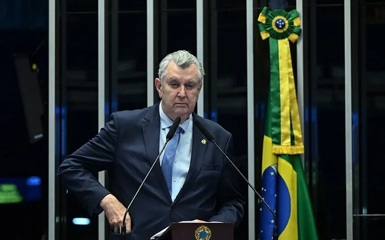 Heinze critica STF e pede reação do Senado sobre impeachment e sigilo no Banco Master