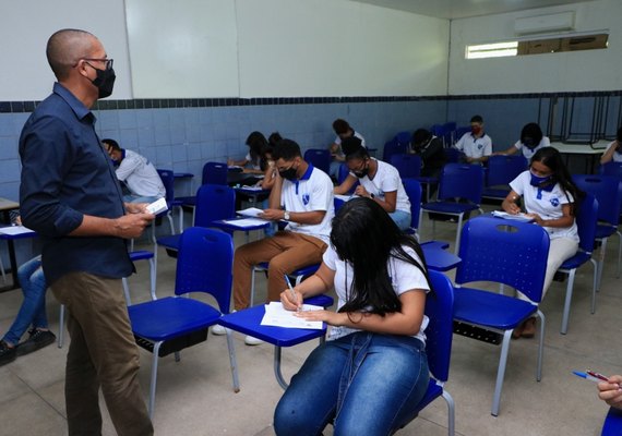 Olimpíada Brasileira de Física reúne mais de 13 mil alunos da rede estadual