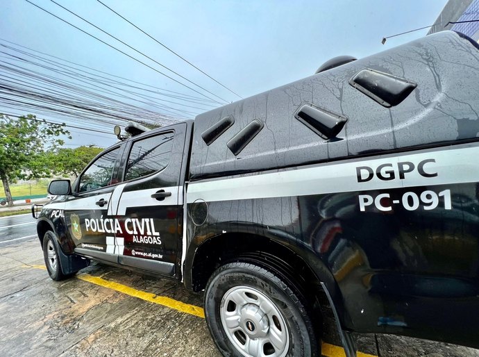 Em Carneiros: Polícia Civil prende homem que manteve companheira em cárcere privado